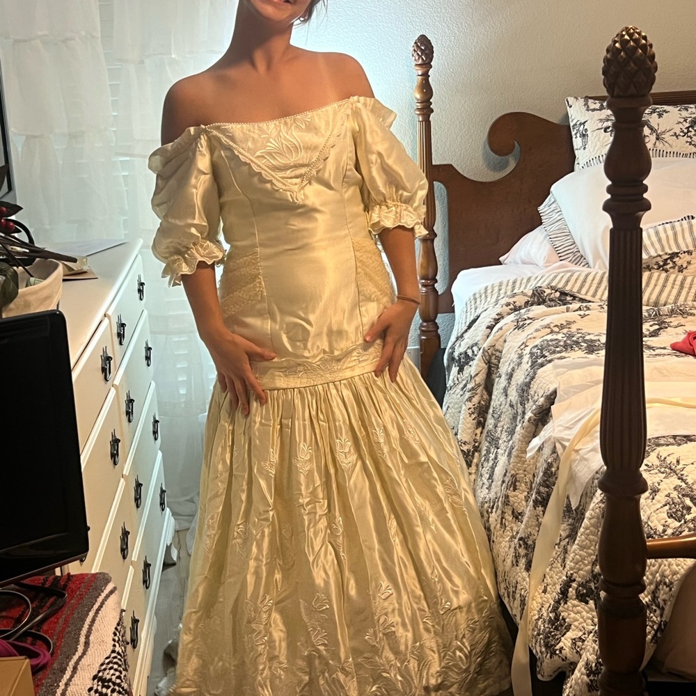 Elegant Off-Shoulder Ivory Dress